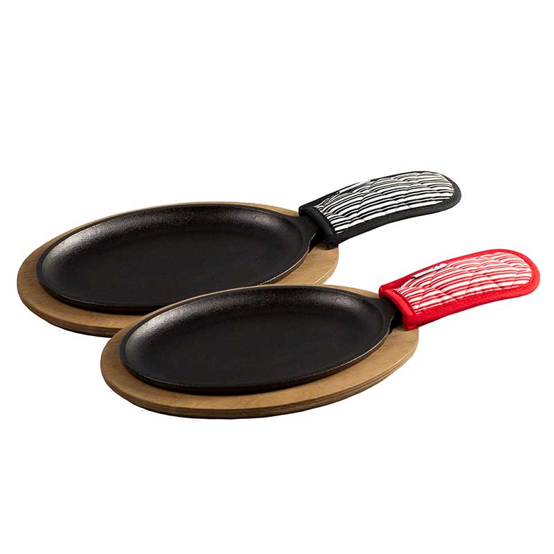 Seasoned Cast Iron Serve in Style Set - Lodge