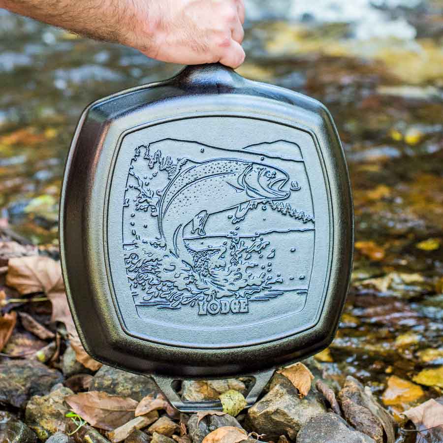 Wildlife Square Grill Pan with Fish - Lodge