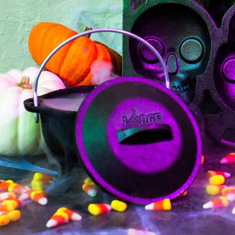 Heat-Treated Cast Iron Mini Kettle - Lodge